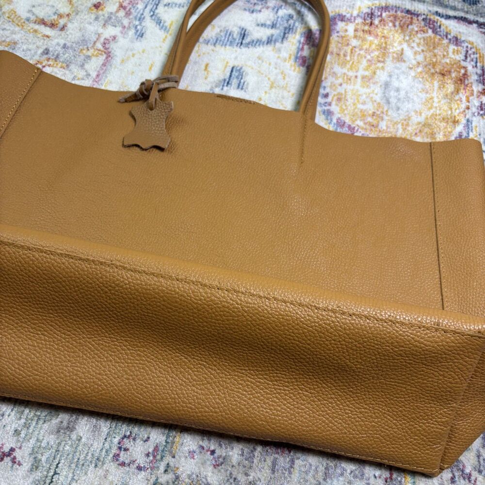Adoratti Italian Leather Carryall Tote Bag - Picture 4 of 6